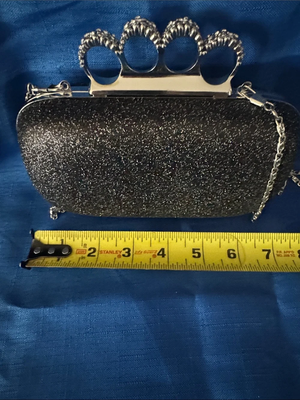 Black Glitter Hard Case Evening Clutch - 4 Ring Finger Handle - Removable Chain